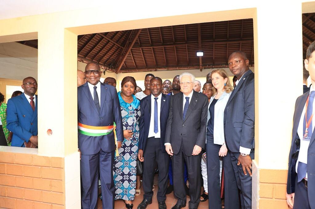 Il presidente Mattarella visita la Comunità di Sant'Egidio ad Abidjan: 